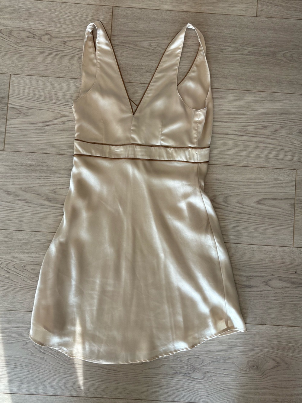 Abercrombie & Fitch Satin Mini Dress in Champagne - Picture 2 of 3